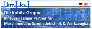 Logo Kubitz-Gruppe. Weisse Schrift "Ihr zuverlässiger Partner für Maschinenbau, Schmiedetechnik & Werkzeugbau§ auf blauem Hintergrund mit weissen technischen Zeichnungen. Oben links befinden sich die Buchstaben "km" und "ks".